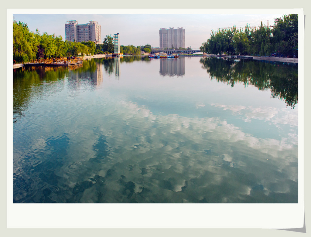 �ҼҾ��ڰ���ס