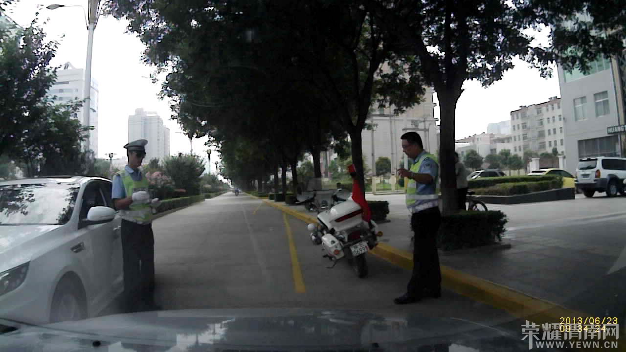 PICT0325[00_01_42][20130623-111519-5].JPG