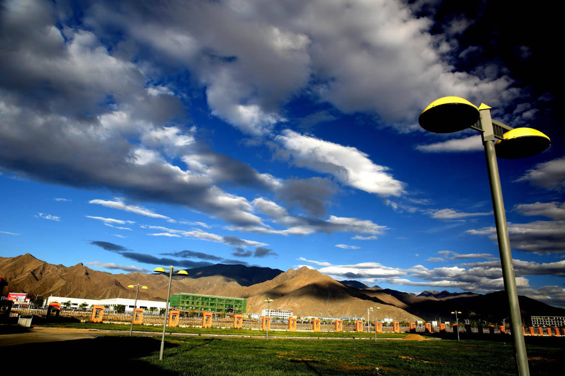 �������