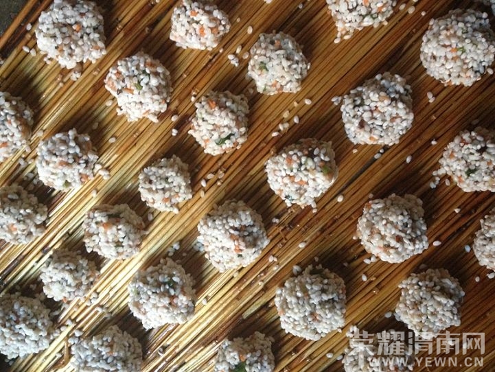 ����Բ��