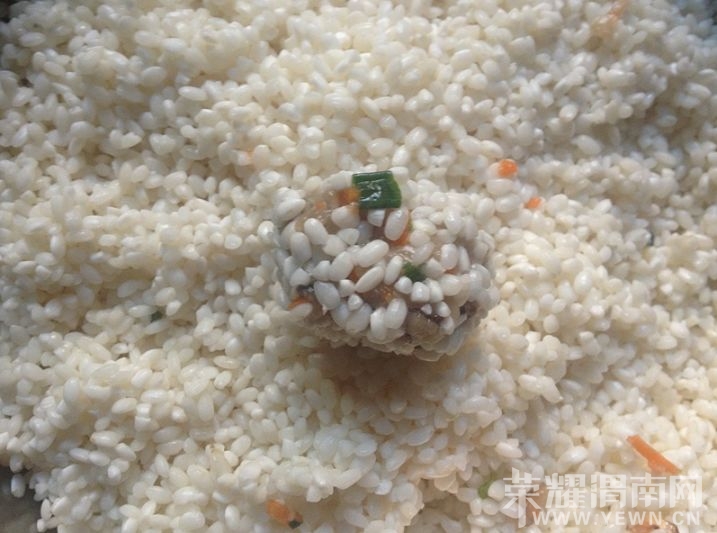 ����Բ��