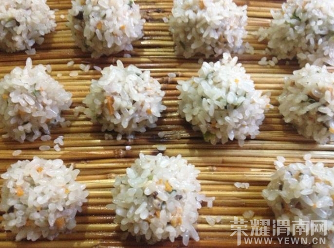 ����Բ��