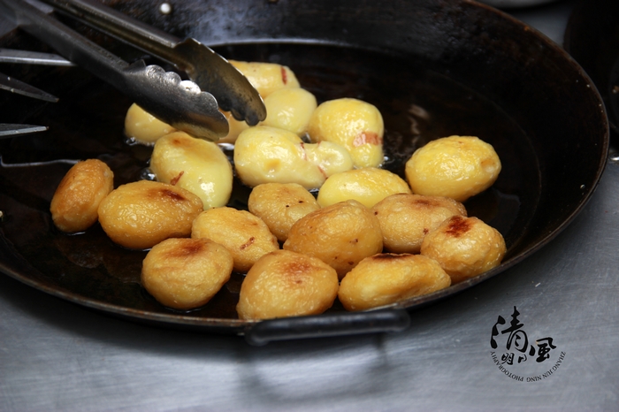 �������