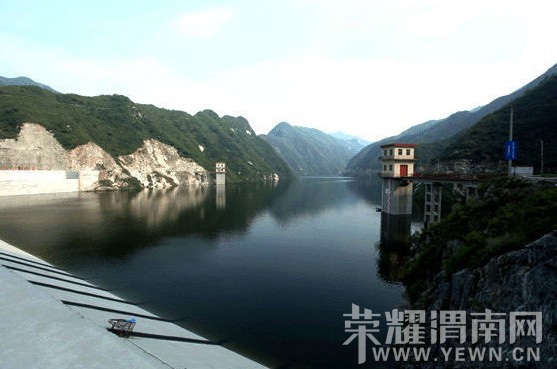 QQͼƬ20131120103111.jpg