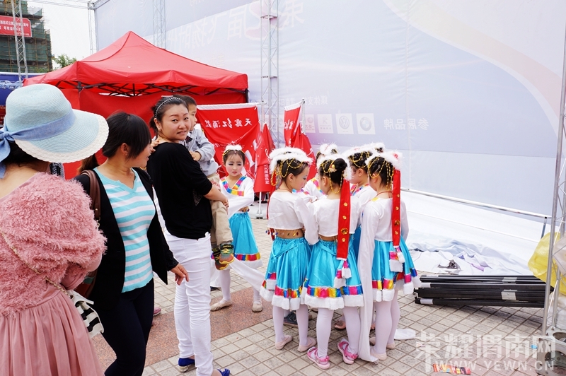 ��ҫμ���������Ĺ㳡�ͼ��ȫ��¼