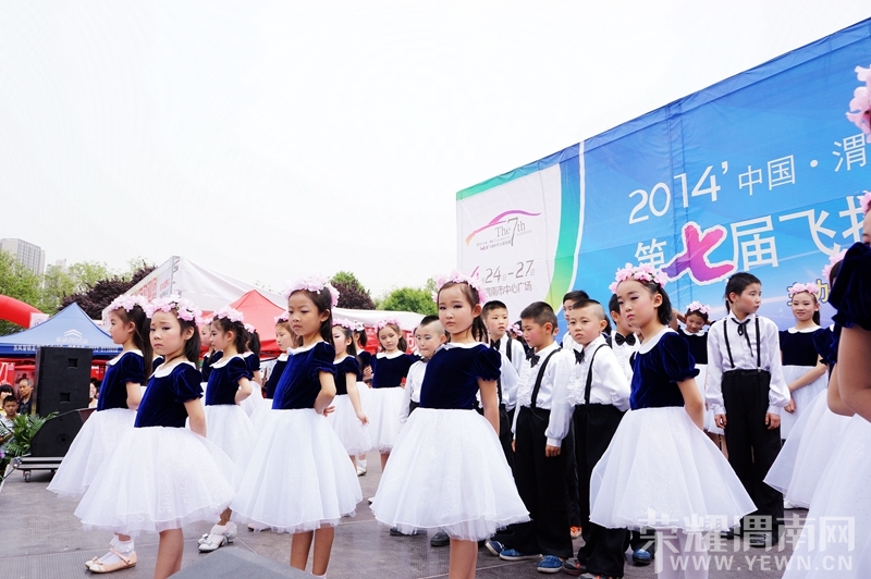 ��ҫμ���������Ĺ㳡�ͼ��ȫ��¼