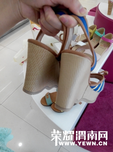 172236ldcaacaeg5ywafq9.jpg