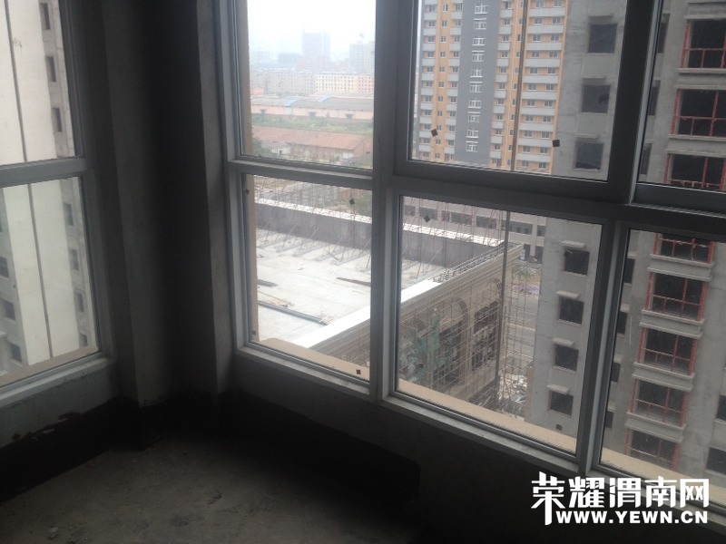 142257by9u6y8y99tpqt6r.jpg