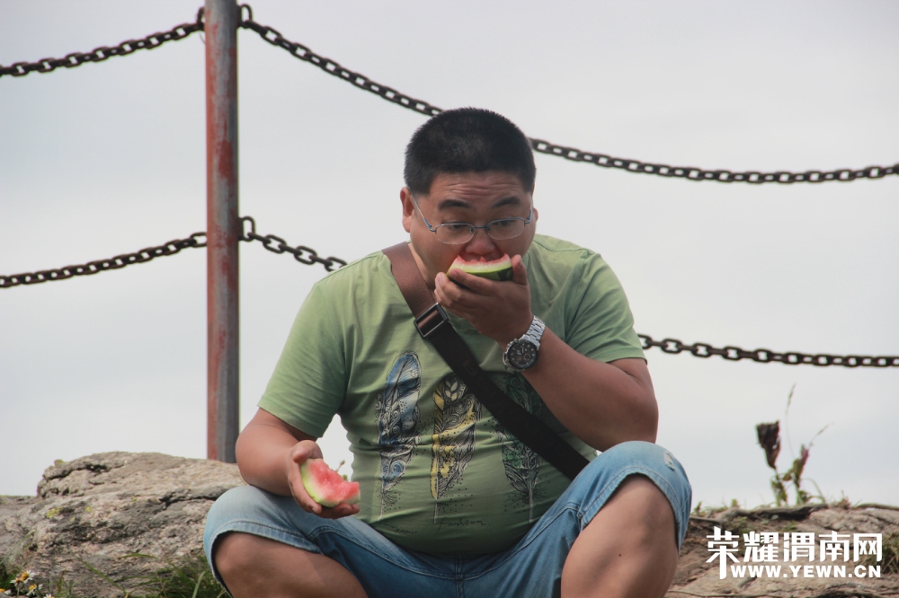 232151hihqyh6352uj6yin.jpg