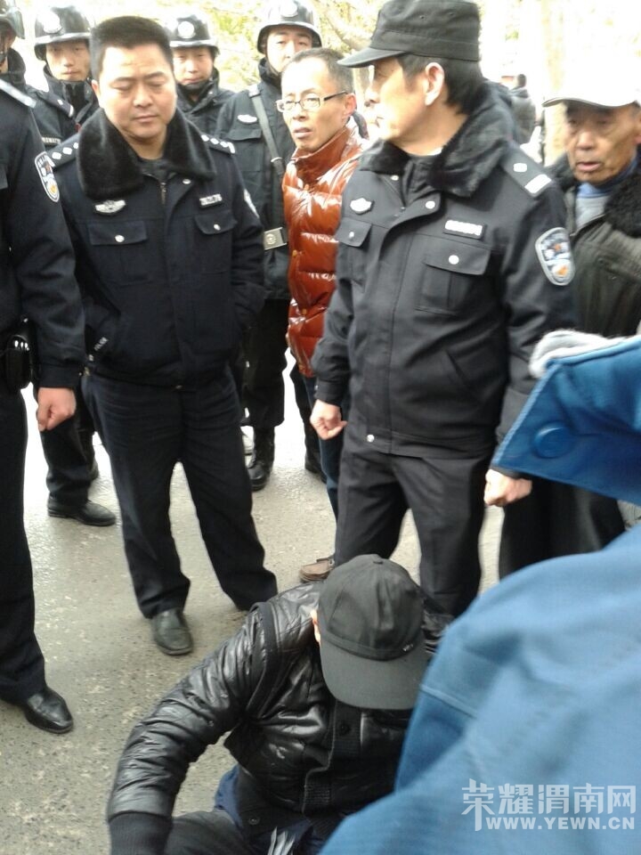 ҵ��άȨ���񾯲챩��ִ��