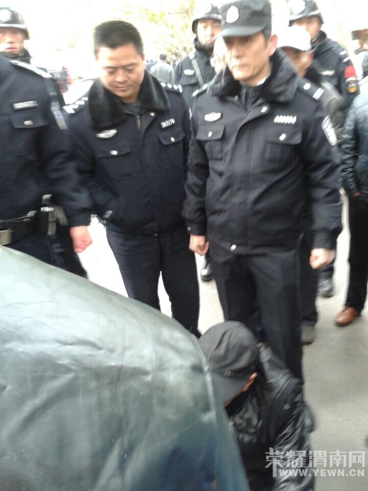 ҵ��άȨ���񾯲챩��ִ��