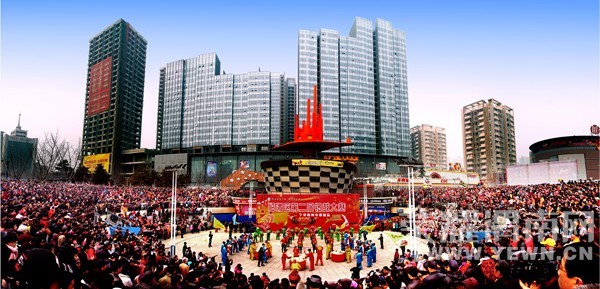 1�Ƚ� �Ŵ��Ļ��㳡 Ⱥ�ڿ��ֺ���  ��������  13093945580.jpg