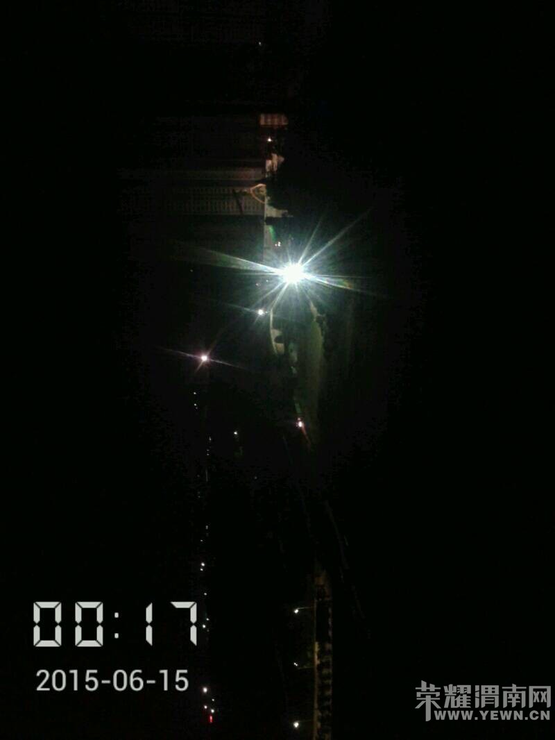 011200n26zns2sxiyygy3d.jpg