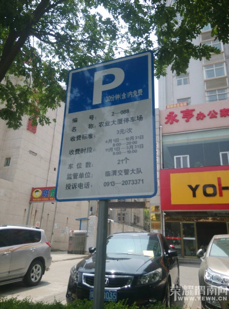 121451d0nqini0bto00zig.jpg