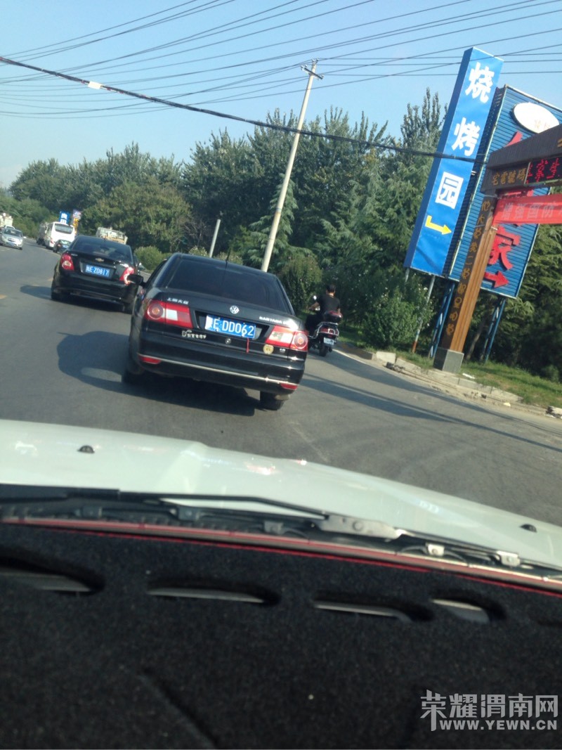 221519mui44ebtt5m9maax.jpg