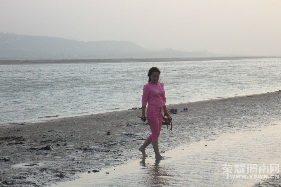 ��μ���߲ʻ��⡿9��8��(���ܶ�)ɽ������̶��Ͽ�ȡ�ˮ���ڡ�Ʒ��С������һ��