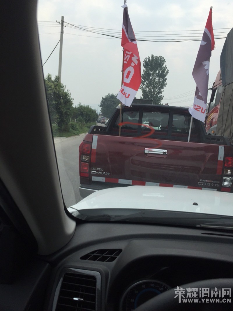 095641qo9jk7zj9zja77j7.jpg