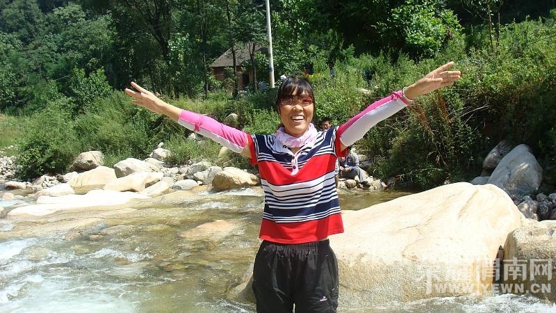 ����������