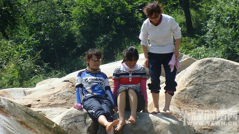 ����������