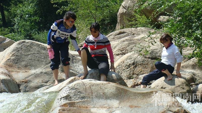 ����������