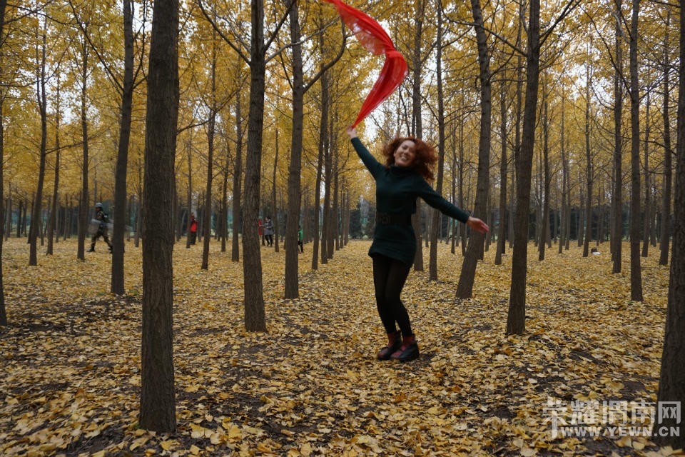 μ�ϡ�����ͬ�л��⡿10��31�ţ��������������꡷���ͽ�ɫ�����������֡�һ����