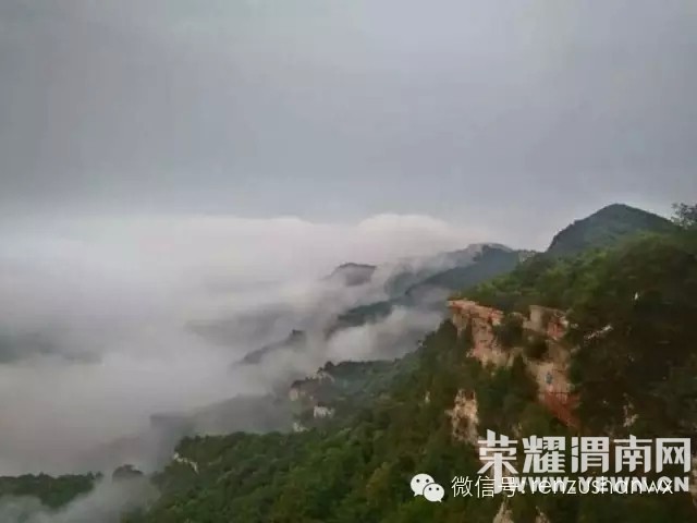 �������˻�������10.31����ս���ա�̼��ġ��߲ʲ����š������������Ҷһ����.