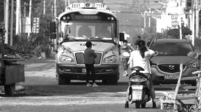 �׶�԰У���ű����ϰ�������¾�����Ϊ:�˺���