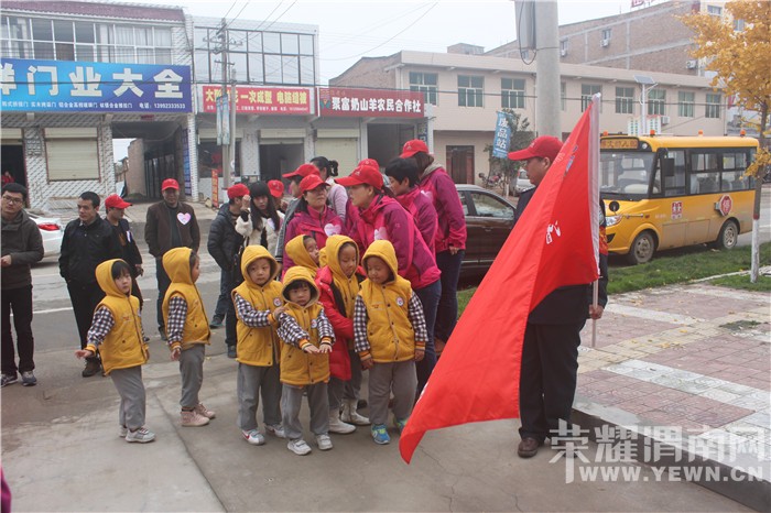 ů��2015��μ�Ͼ����������׶�԰ļ����ʽ