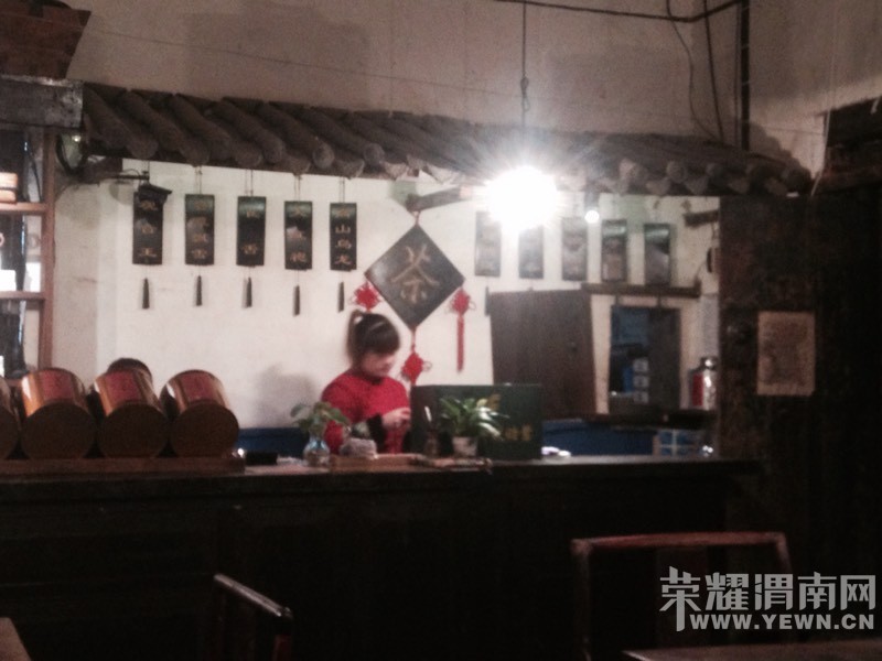 181248iu1555505a6annnx.jpg