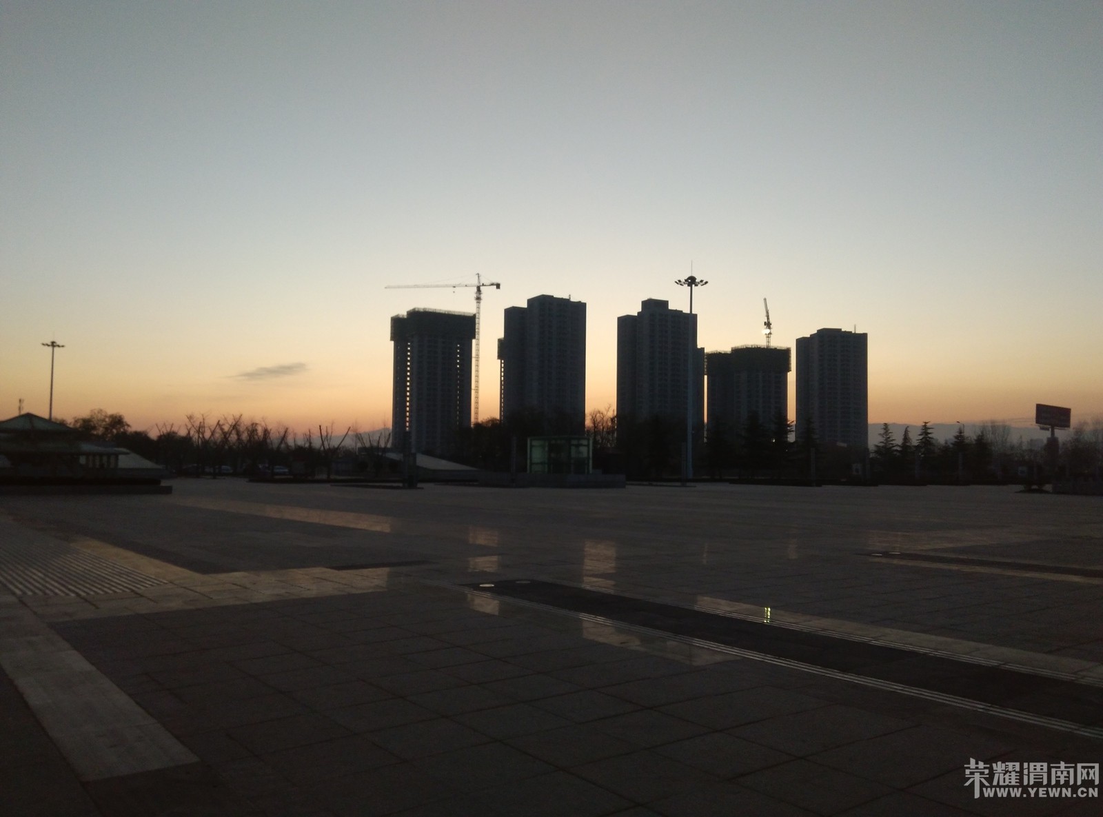 ʮ���ѵú�������μ�ϱ�վ��һȦ