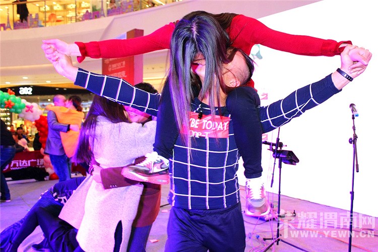 ����ͷ�ʥ����  μ�ϵڶ������Ǵ����ֳ�����ȫ�طţ�ͼ/�ģ�