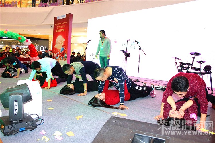 ����ͷ�ʥ����  μ�ϵڶ������Ǵ����ֳ�����ȫ�طţ�ͼ/�ģ�