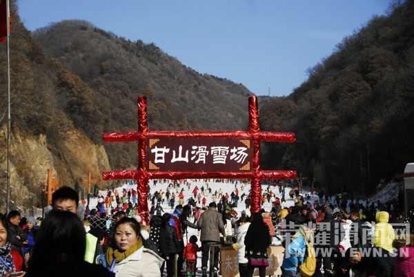 Ԫ����������Ͽ��ɽ��ѩ���͸���ɽ��Ȫ���������