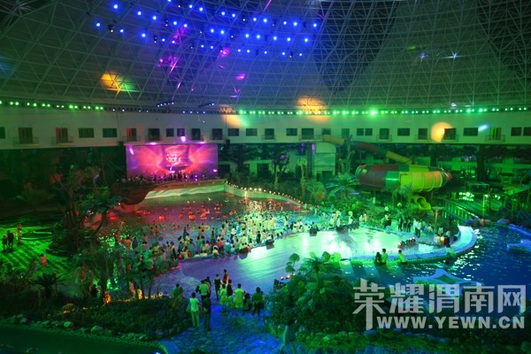 Ԫ����������Ͽ��ɽ��ѩ���͸���ɽ��Ȫ���������