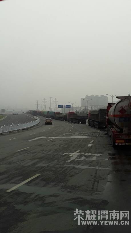 μ�ϸ�����ڣ��㿴�����³���ɶ�����ˣ����ǿɱ�~