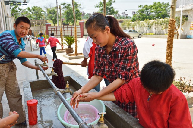 �ҵĲм���������֮��--���߽�μ������������ѧУ��