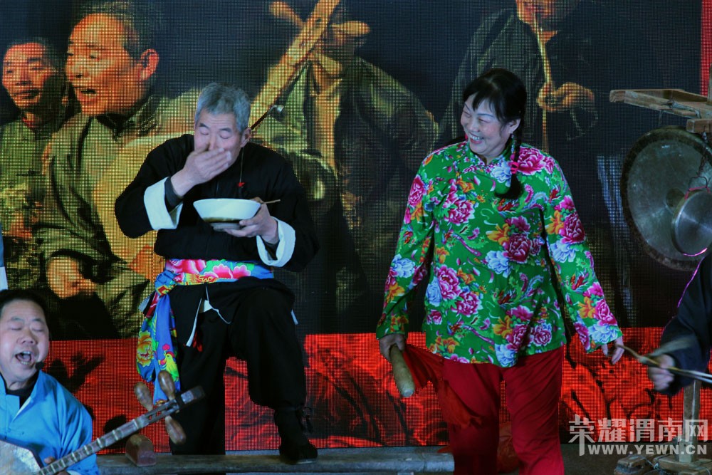 ������ǻ�������Ի������ϵ�ҡ��