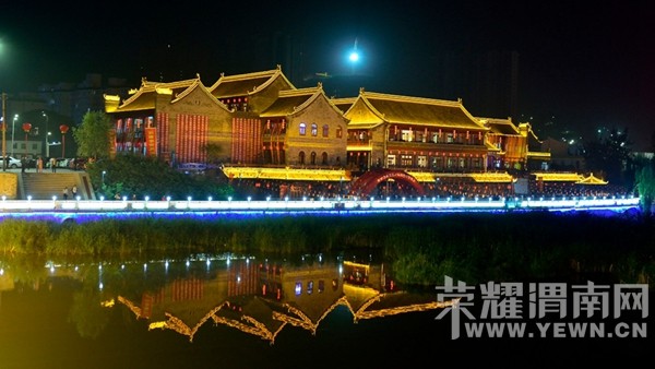 �����ܰ�С�ࡷ�Y���ϣ������֡�����.�����µ�������