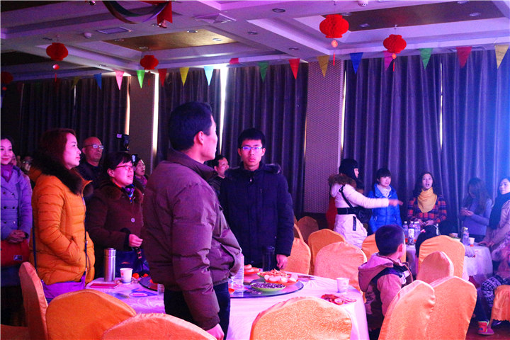 ����������������μ�Ϻ������ȫ�̻عˣ����ʲ��ݴ�����