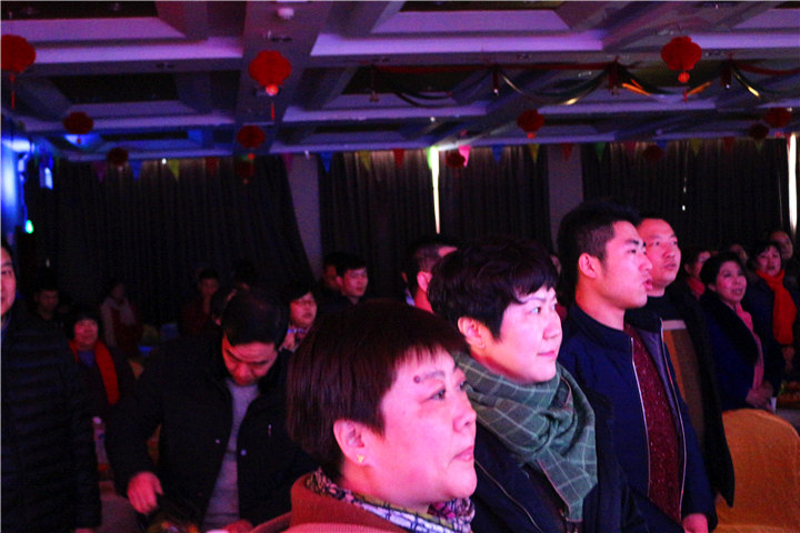 ����������������μ�Ϻ������ȫ�̻عˣ����ʲ��ݴ�����