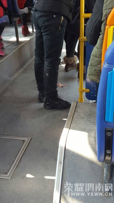 �������ϵ����Ǯ����û���˼�����Ϊʲô�أ�