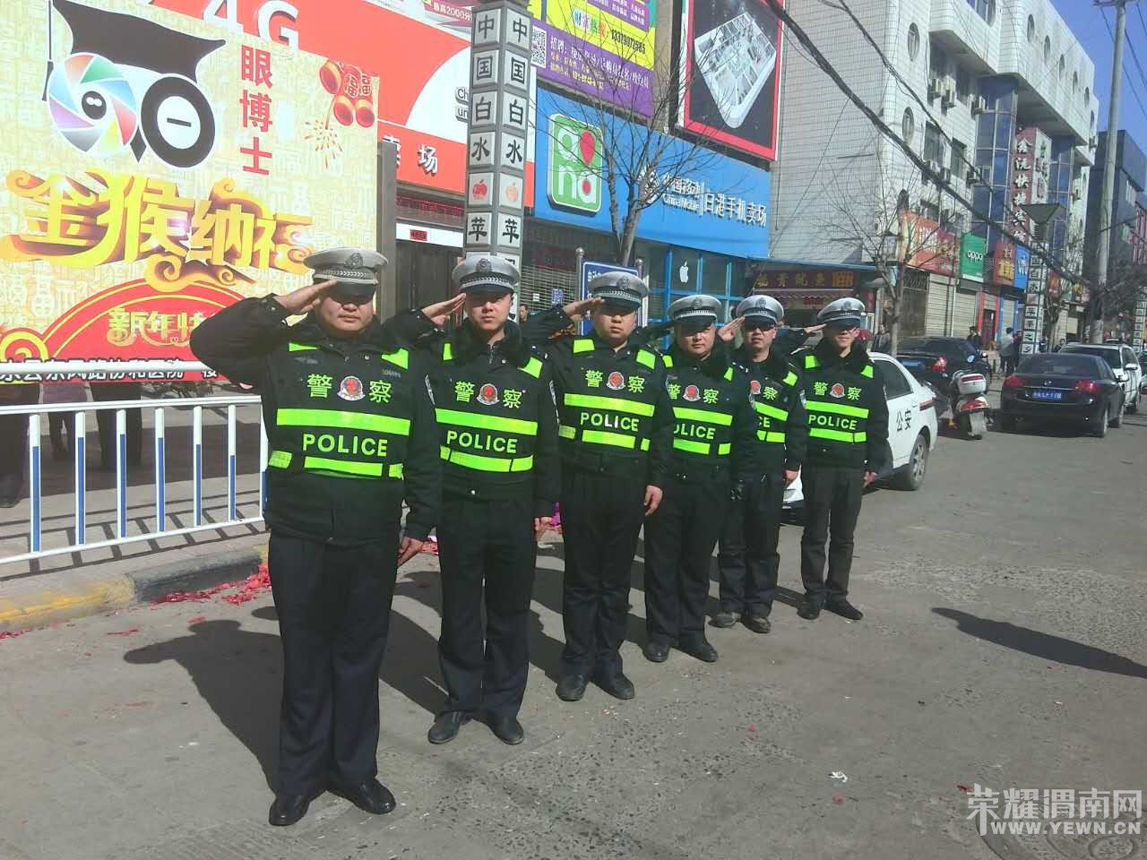 �����һ�����԰�ˮ����һ�ߵı���