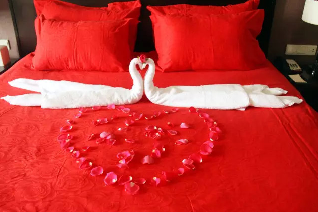 84�����˰�������¥ʾ����ʯ���ϰ�