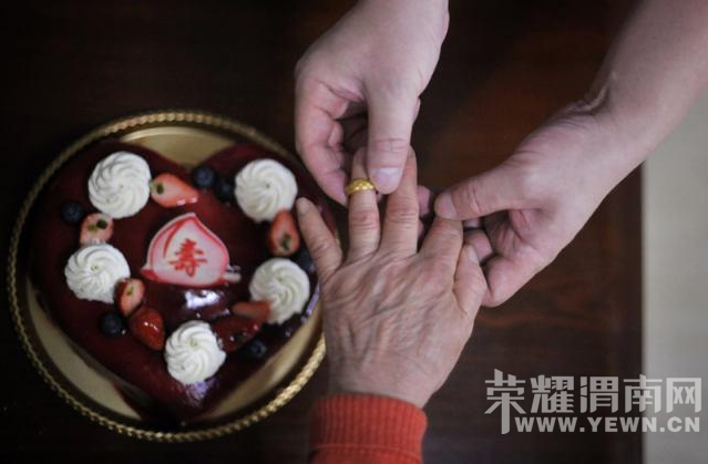 û��������ֻ�а����¾��ҵĺ����ţ�