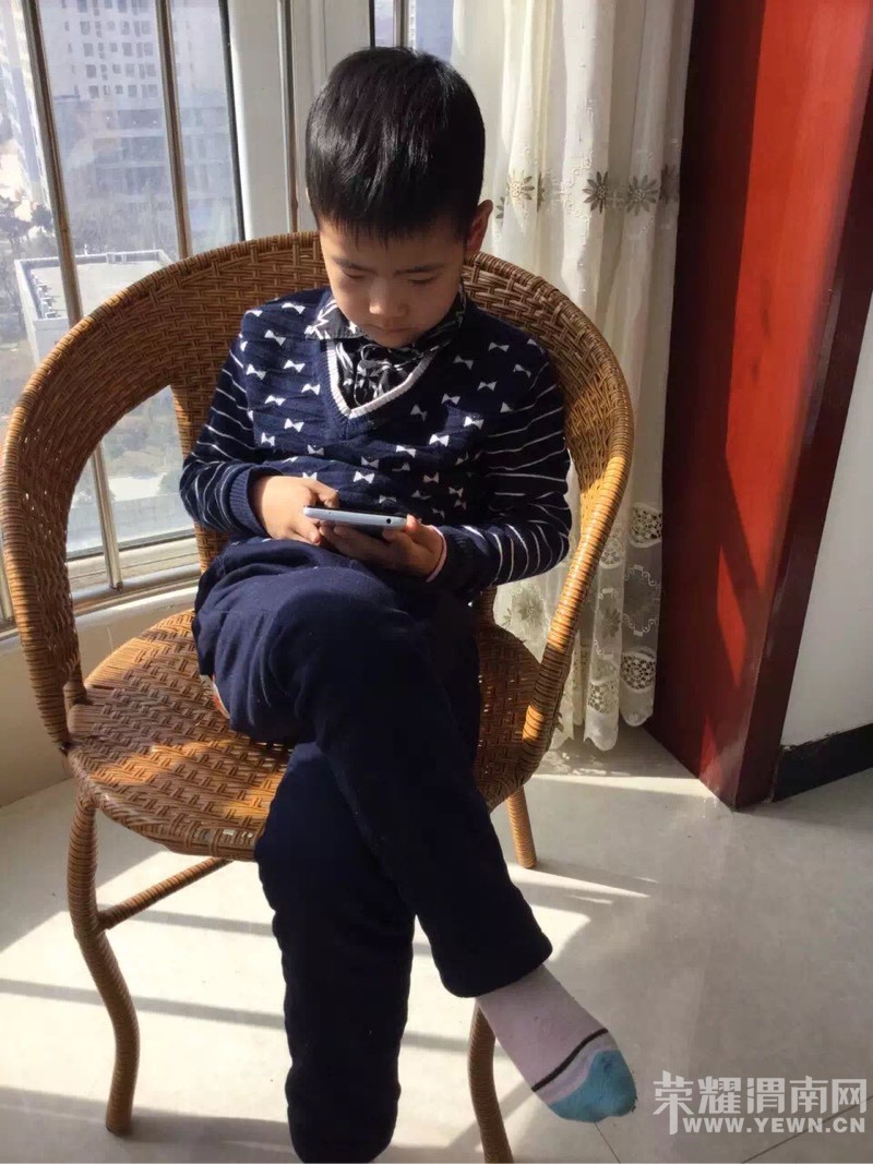 �������ϰ�����ƣ����ڵĺ��Ӳ�֪�����Ҹ�~