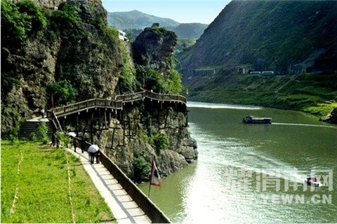 ����Խ���롿���ξ��ֲ�3��12--13���Ĵ����Źء��Ͳ˻������ѻ��ų����ж����Ρ�