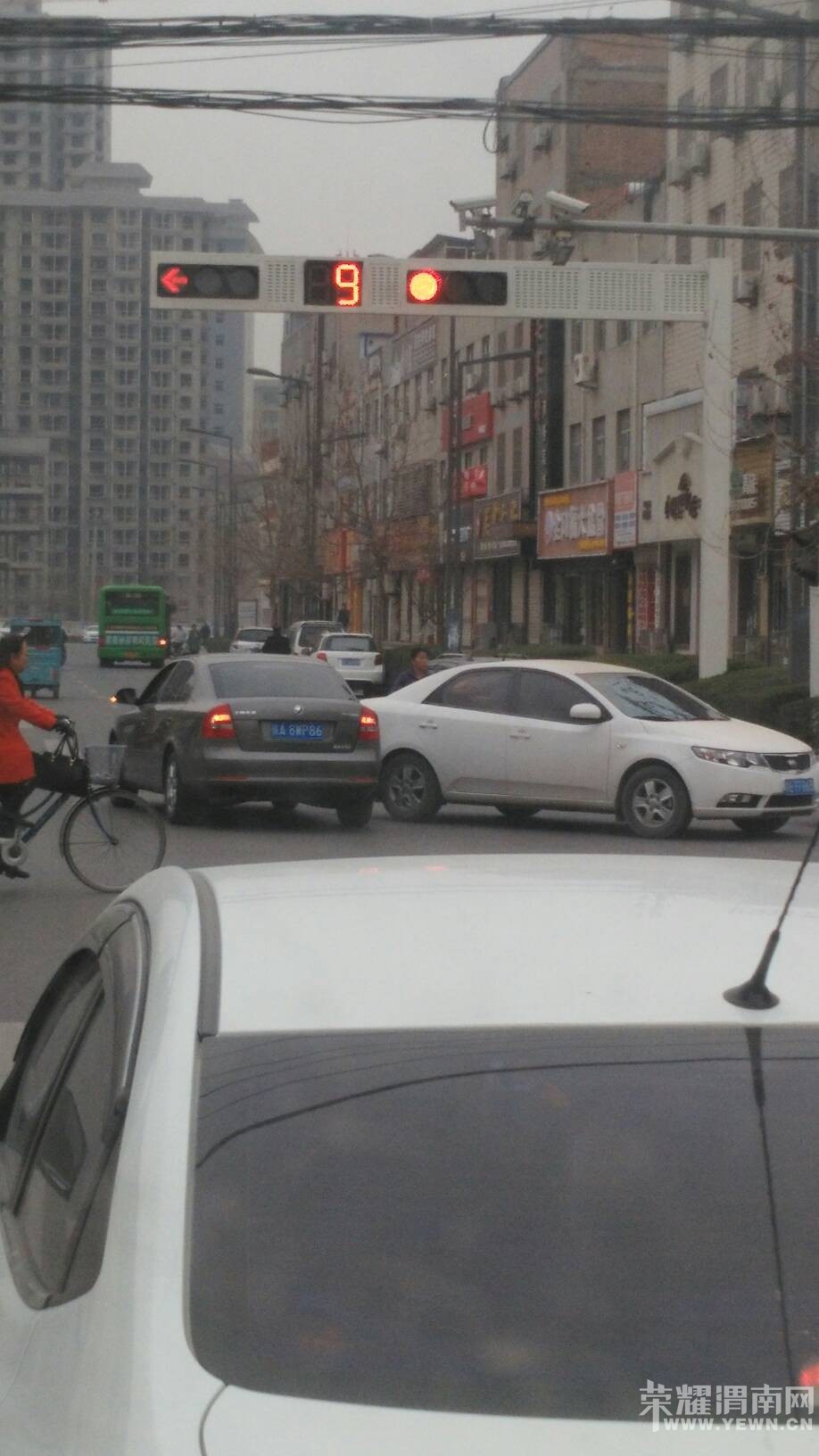 ����·�����Ͼ�·ʮ�֣������ַ����ˣ���