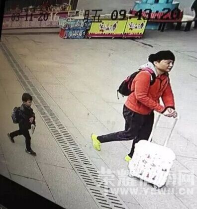 男子将儿子留在杭州乐园后独自离开 已50多小时 男子将儿子留在杭州乐园后独自离开 已50多小时