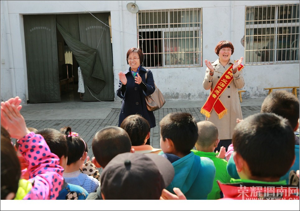 �ذ����ض�ͯ �����۾��곿��ѧУ�����ж�