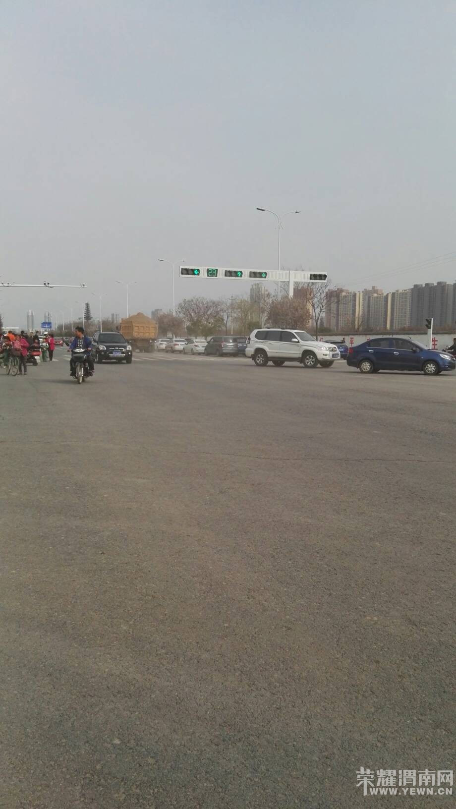 ��μ�ϳ������������ѧУ������ϯ����������������